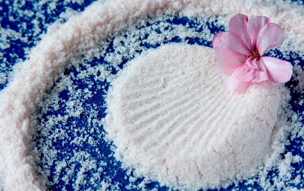 فواید نمک دریایی برای زیبایی عروس فواید نمک دریایی برای زیبایی عروس
