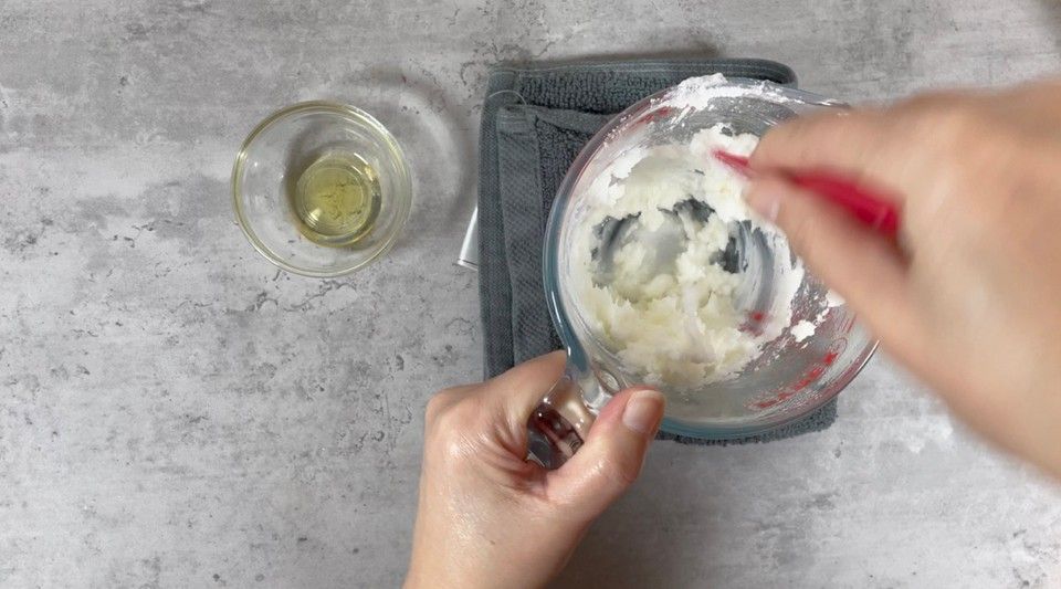 فواید اضافه کردن نمک دریایی به شامپو فواید اضافه کردن نمک دریایی به شامپو