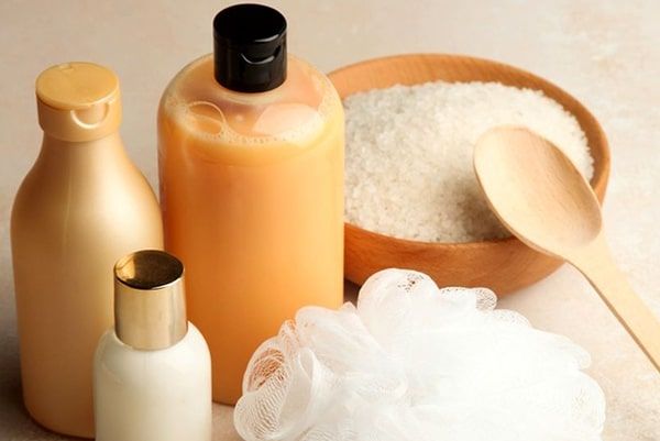 تأثیر نمک دریایی بر درمان ریزش مو چیست؟ تأثیر نمک دریایی بر درمان ریزش مو چیست؟