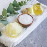 لایه برداری پوست با نمک بدن